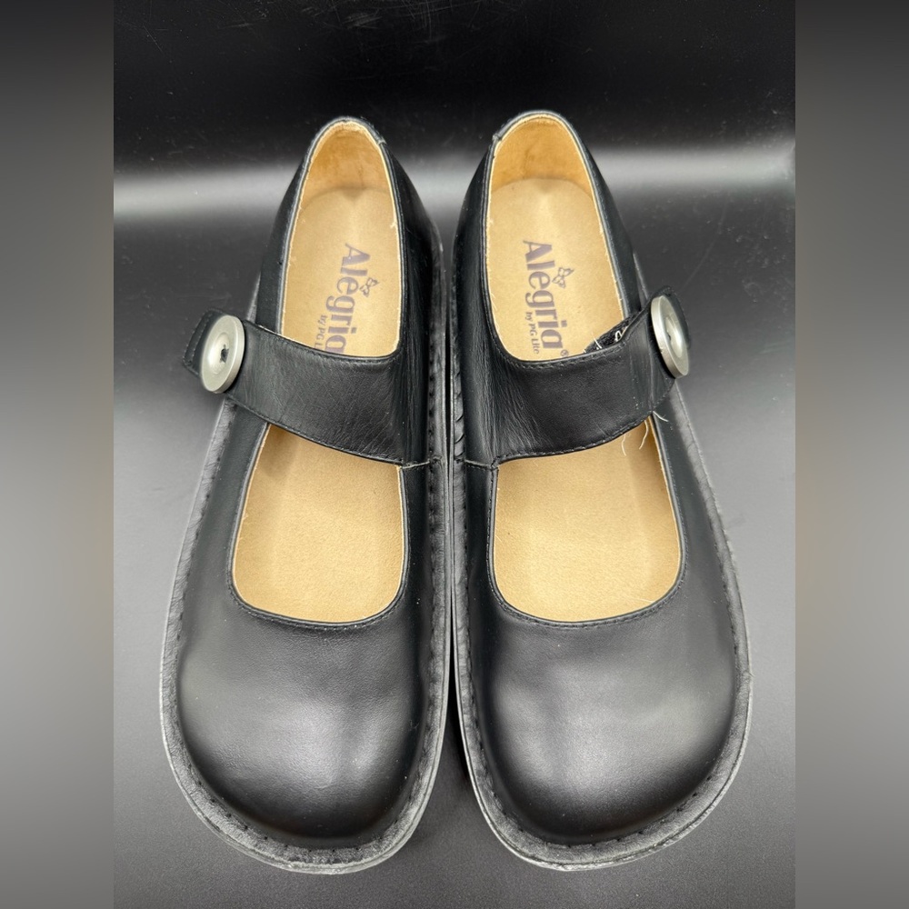 Algeria women’s size 38 black Mary Jane’s EUC
